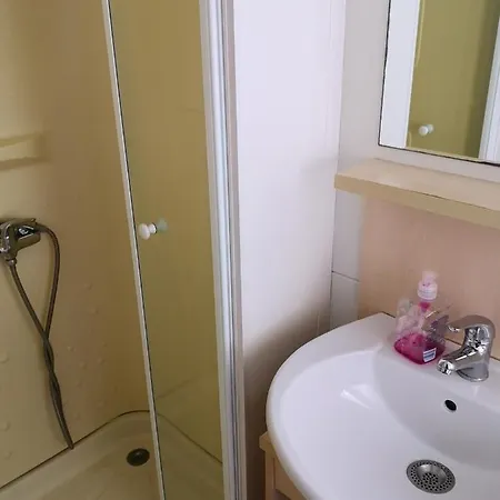 Apartamento F95 Aqualuna Kamp Natura Swimming Card Not Included Podčetrtek