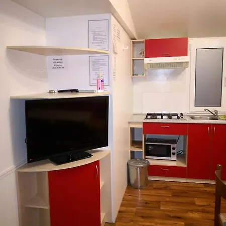 Apartman F95 Aqualuna Kamp Natura Swimming Card Not Included Podcetrtek