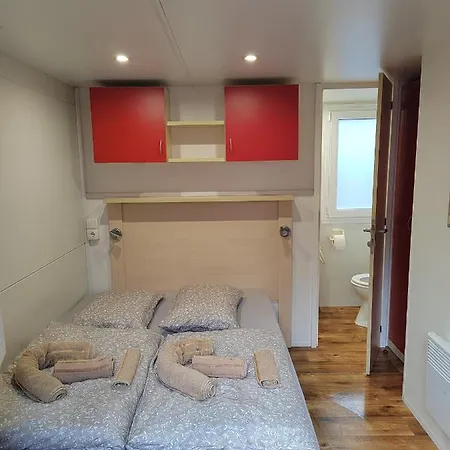 F95 Aqualuna Kamp Natura Swimming Card Not Included